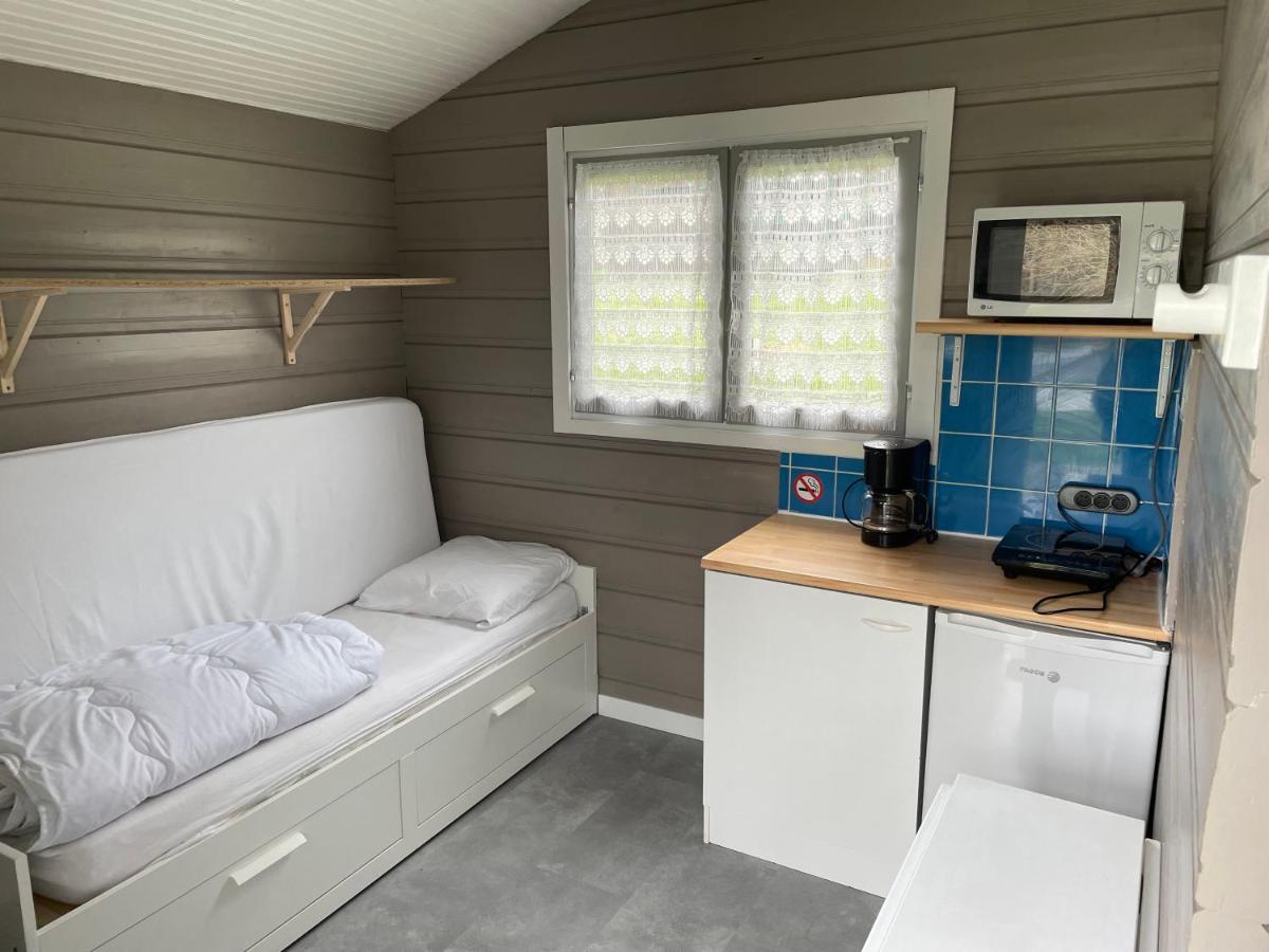 Camping Les Etoiles Saint-Sornin-Lavolps Екстер'єр фото