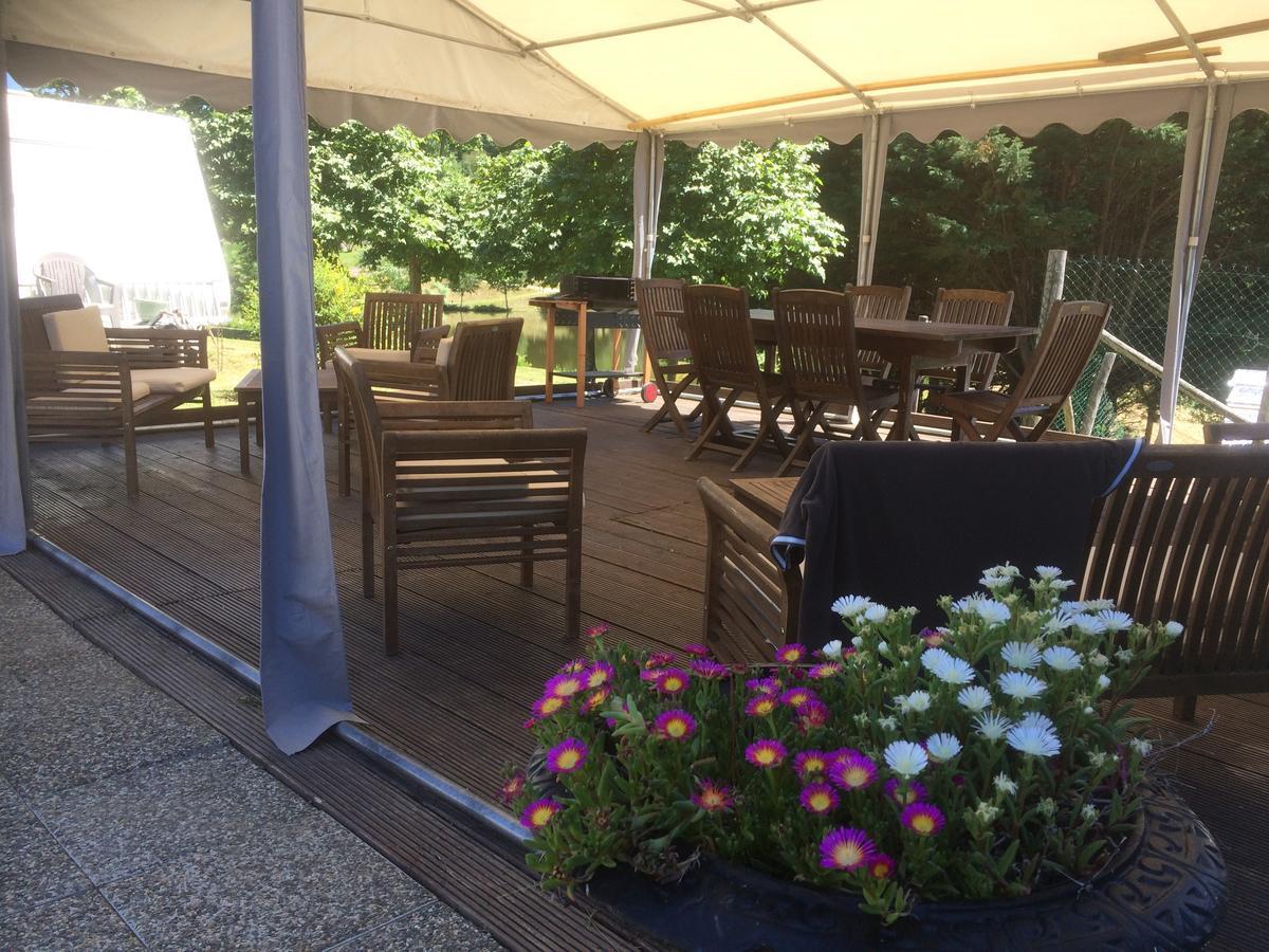 Camping Les Etoiles Saint-Sornin-Lavolps Екстер'єр фото